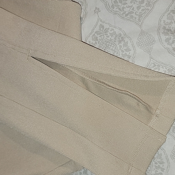 HighTop Leggings - Picture 2 of 2